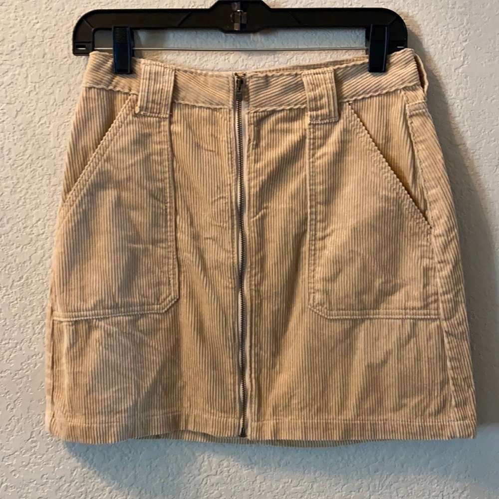 Hollister corduroy miniskirt. High-rise. Size 7